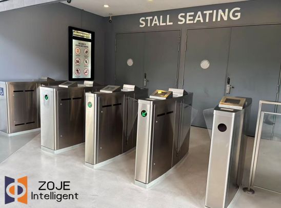 ZOJE Flap Turnstile Gate instalada com sucesso em Cingapura e Uruguai